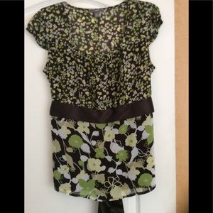 Multi color floral sheer/lining women top Size L
